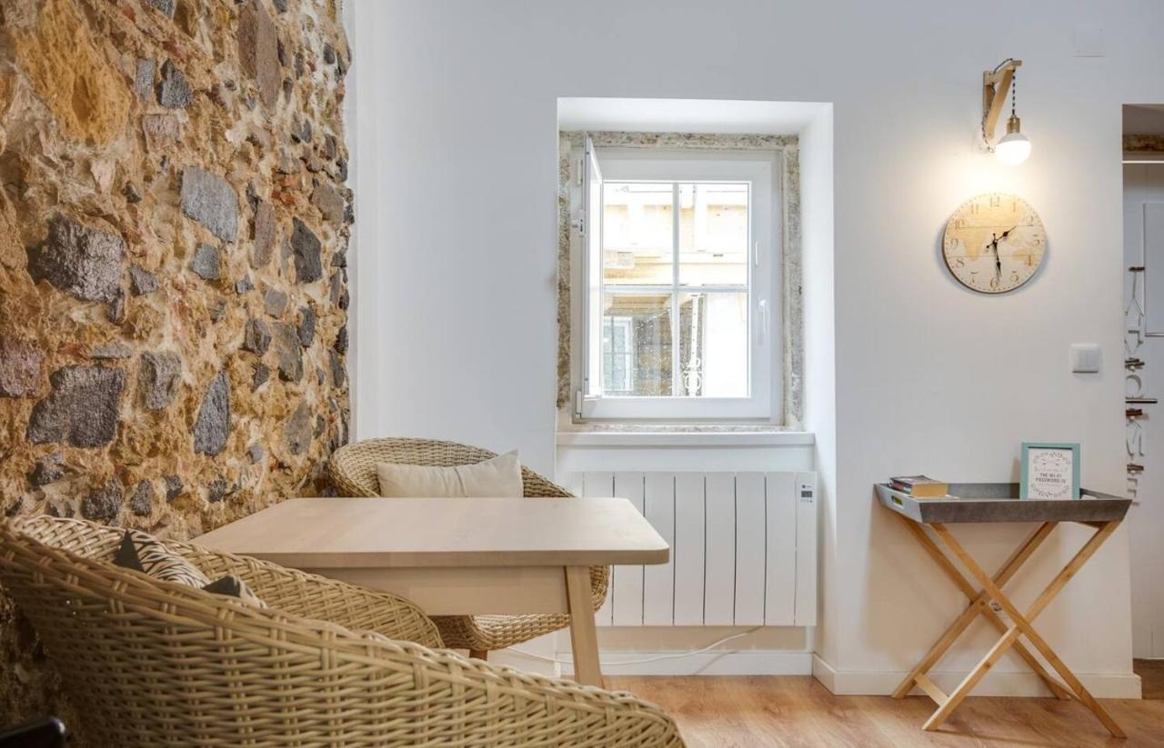 Classic Lisbon Homes: Bright & Central In Belem Exterior foto